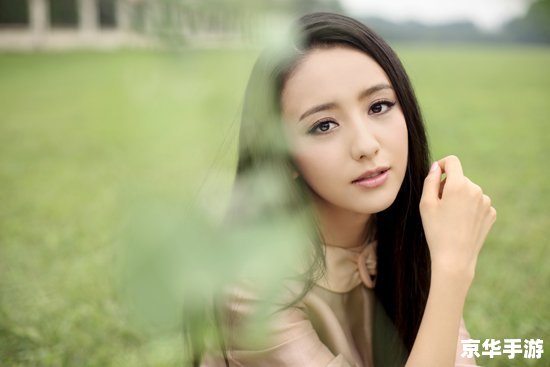 建议：《张馨予穿越火线：游戏魅力与明星风采的完美结合》