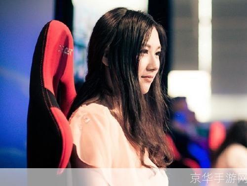 英雄联盟小苍：游戏中的女神，玩家的启蒙导师