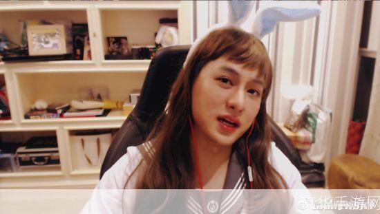 lol草莓:LOL草莓：英雄联盟中的甜美诱惑