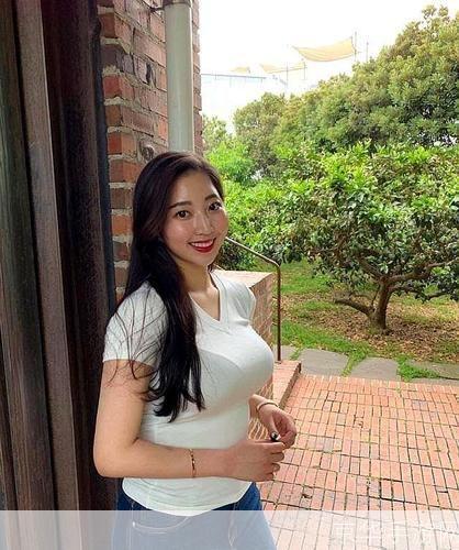 美人的多重魅力：如何充分利用和展现自己的美
